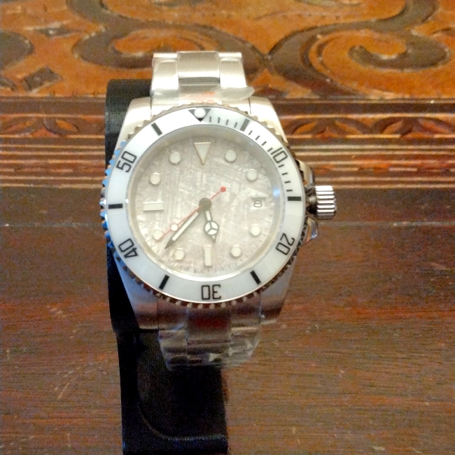 40 Mm Custom Made Men's Watch 904l Stainless Steel Case And Bezel
